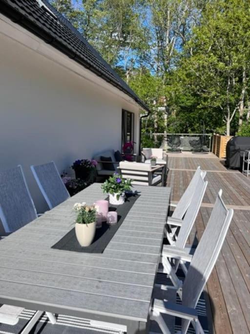 Exclusive Guesthouse Near The Ocean In Hovas Goteborg Esterno foto